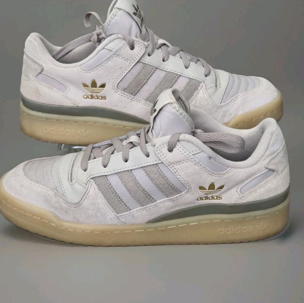 B8 Adidas Forum Low CL Chalk White Gum Size 9.5